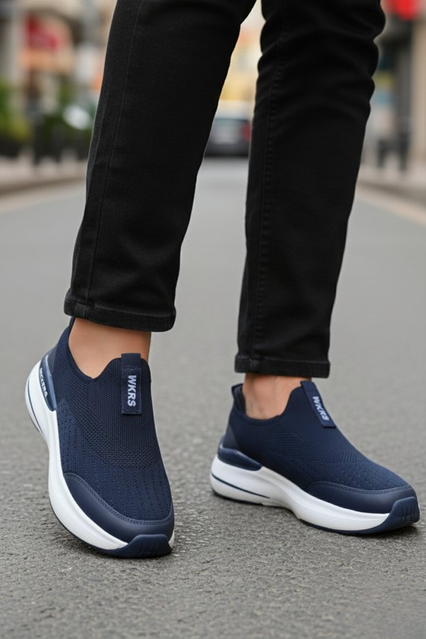 Men's Laceless Sports Walking Shoes Breathable Lightweight