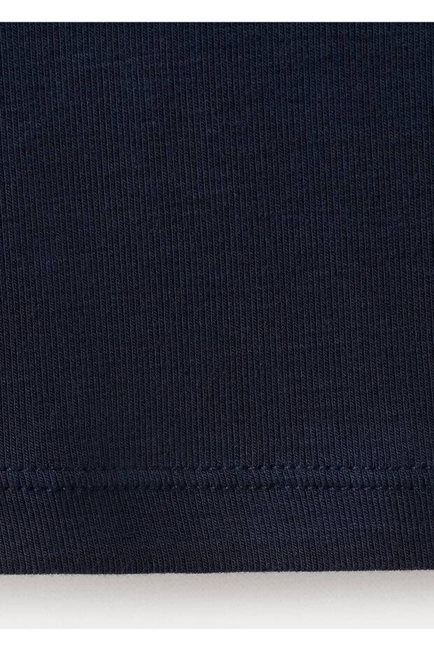 Dik yaka tişört - 8