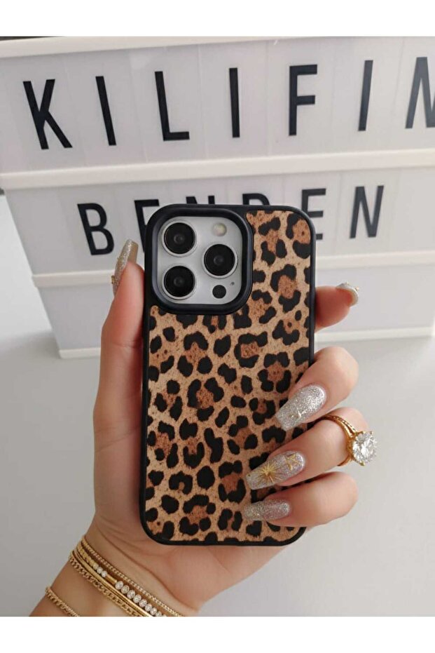 حافظة آيفون 16 برو بنمط الفهد - 1