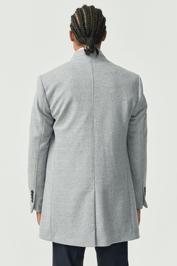 معطف رجالي كلاسيكي بأزرار - 4