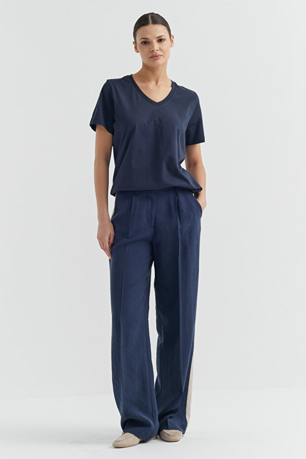 Kadın V Yaka Basic T-shirt - 8