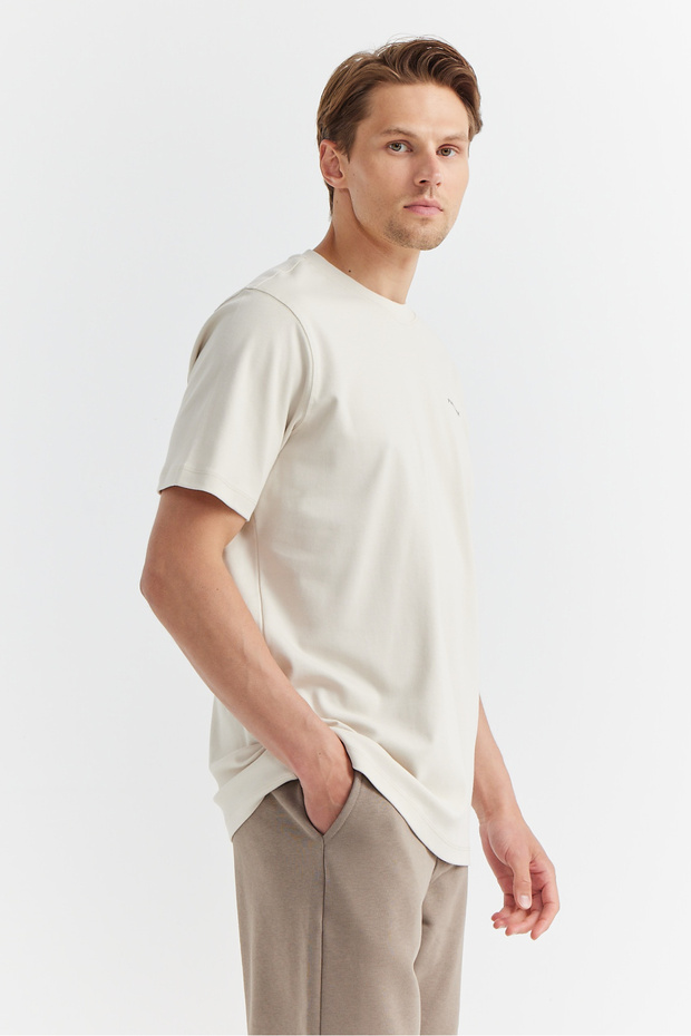 تي شيرت أساسي برقبة دائرية للرجال - 5