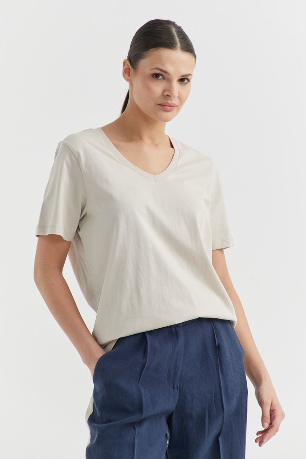 Kadın V Yaka Basic T-shirt - 4