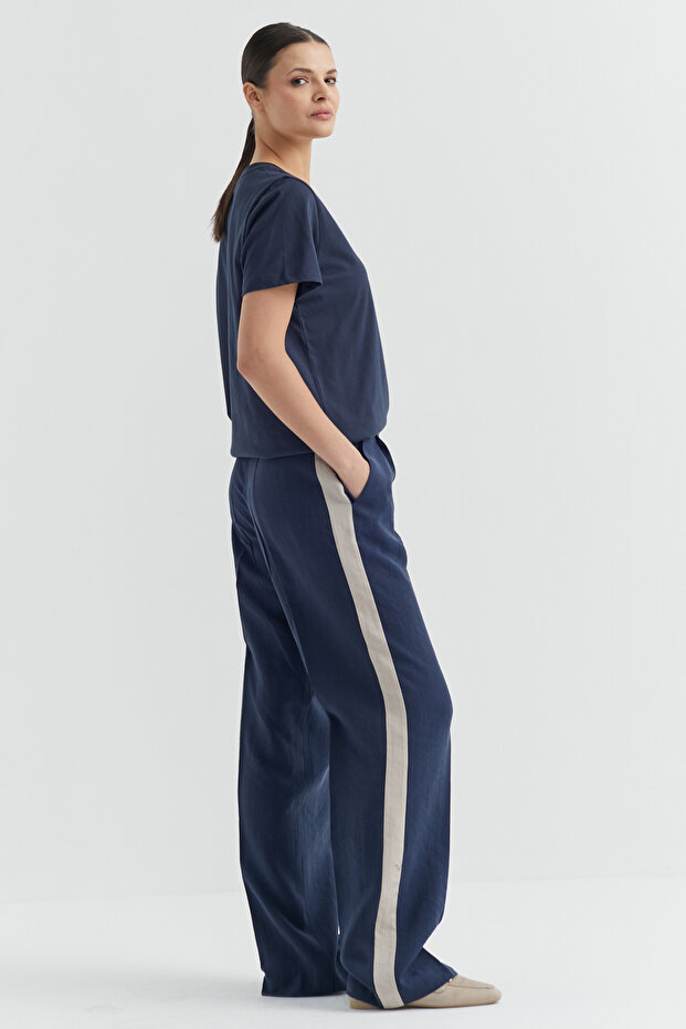 Kadın V Yaka Basic T-shirt - 7