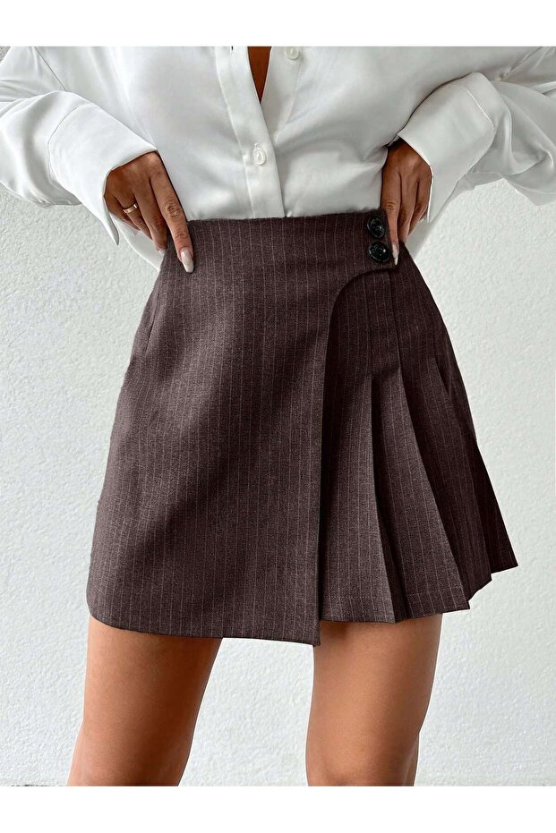 تنورة قصيرة مطوية بزرين - 4