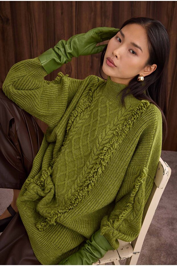 Püskül Detaylı Örme Kazak Yeşil - 1