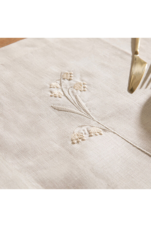 Fuscia Amerikan Servis Ekru - 2