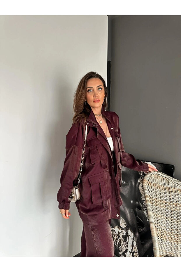 بدلة سفاري لامعة مع جيوب - 7