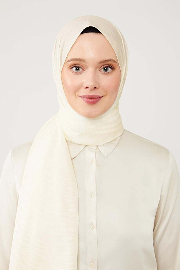 White Patterned Jacquard Elegance Shawl - 3