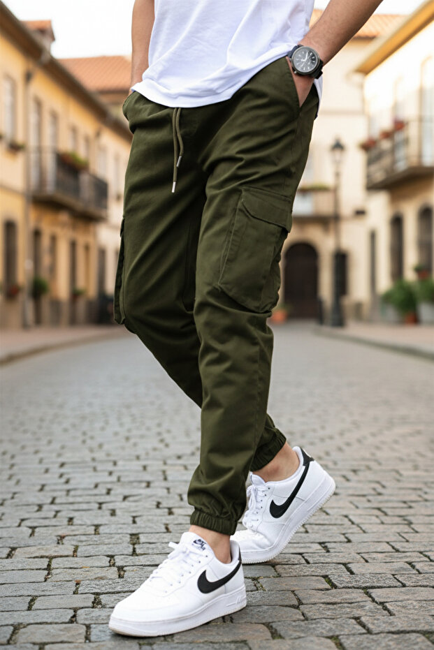 Men's Cotton Pocketed Cargo Trousers with Side Pockets