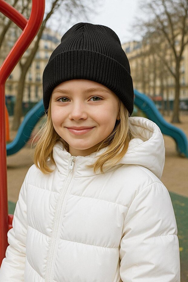 Black Basic Girl's Beret 7-12 Years Old