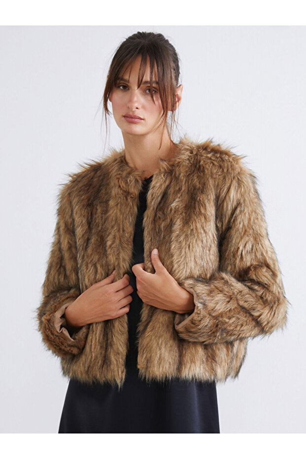 Crew Neck Women's Faux Fur Coat