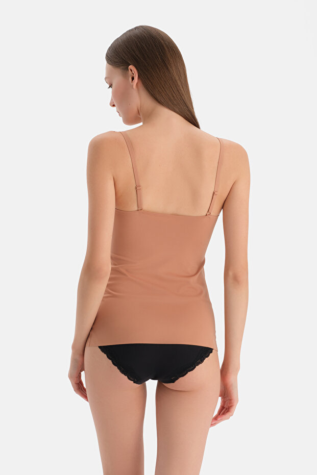 قميص داخلي مغطى باللون البني - 5