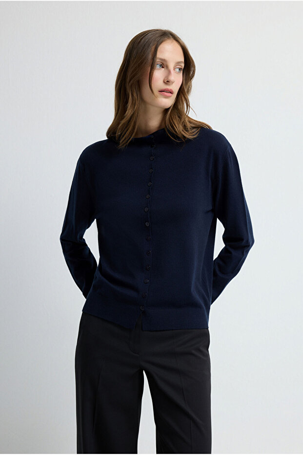 Dik Yaka Düğmeli Triko Hırka - 4