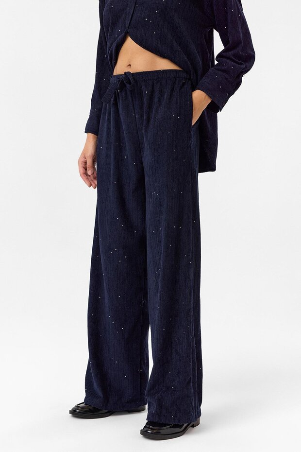 Çizgili Pullu Pantolon - 3