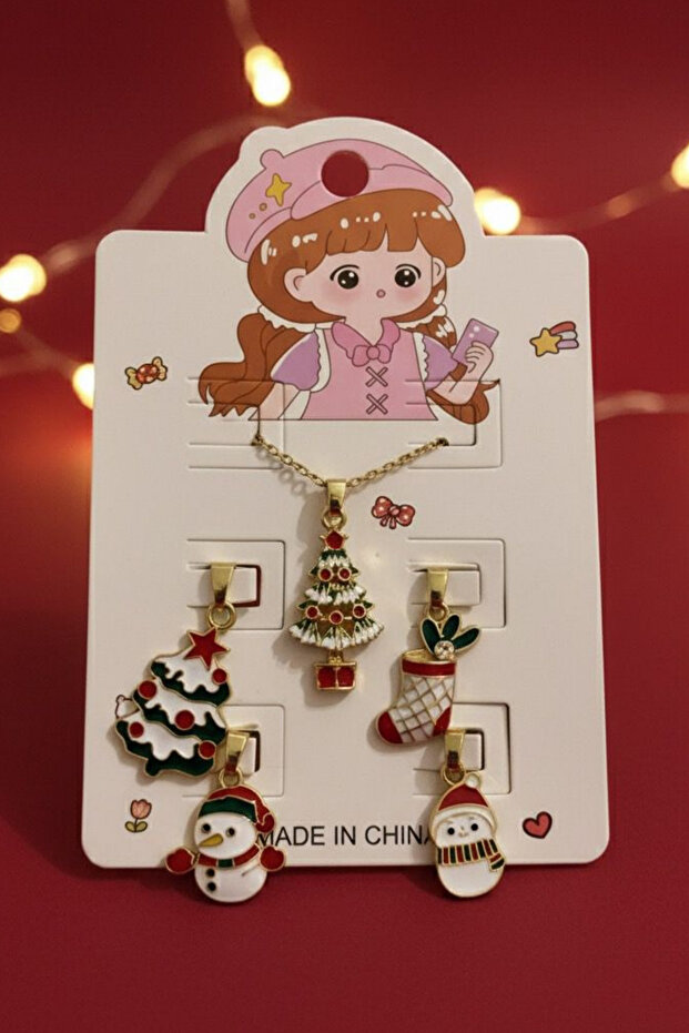 1 Piece Chain with Pine Tree, Snowman and Sock Figures, 5 Pieces Pendant Christmas Necklace Set