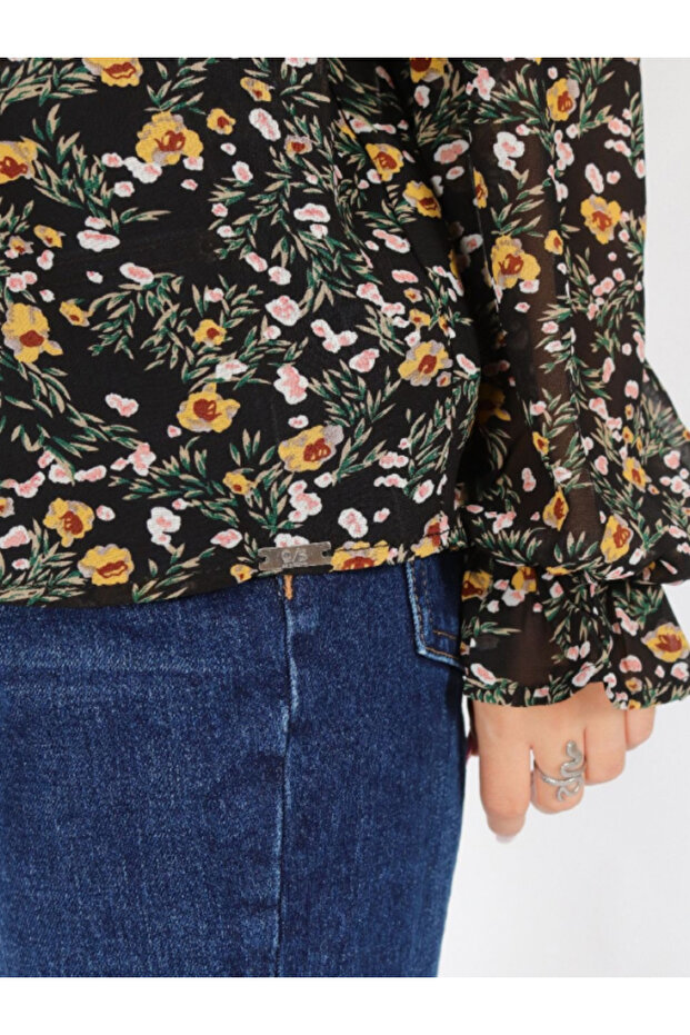 Floral pattern blouse - 2