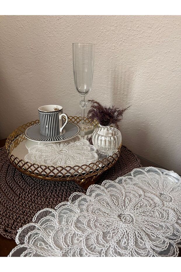Set of 6 Stylish Coffee Side Presentation Guipure Tulle Napkins