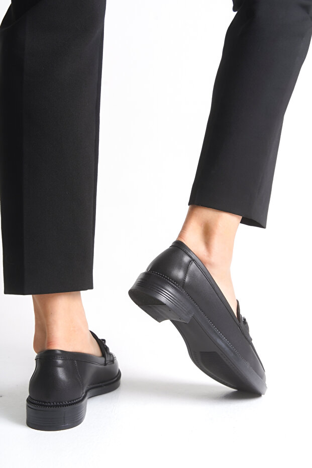 لوفر الحجر الأسود - 3