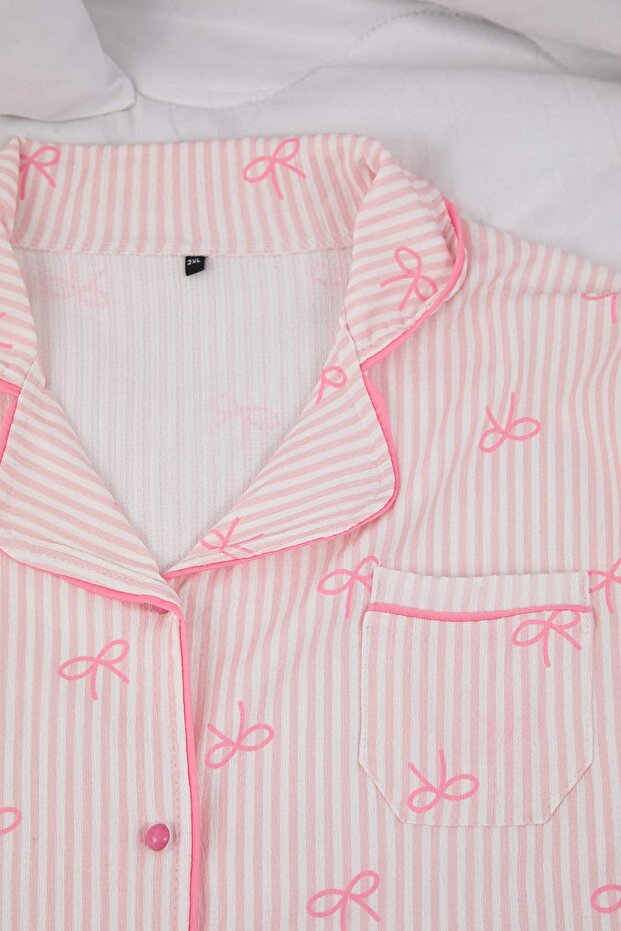 Pembe Kurdele Desenli Büyük Beden Pijama Takımı TBBAW26AI00055 - 4