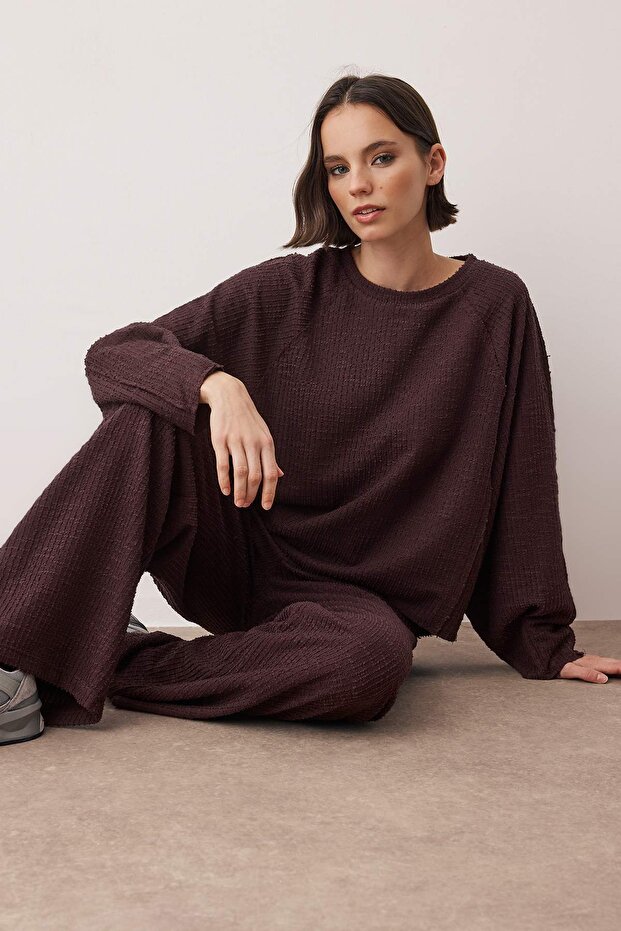 Kahverengi Dokulu Oversize/Geniş Kalıp Esnek Örme Alt - Üst Takım TWOAW26AU00134 - 1