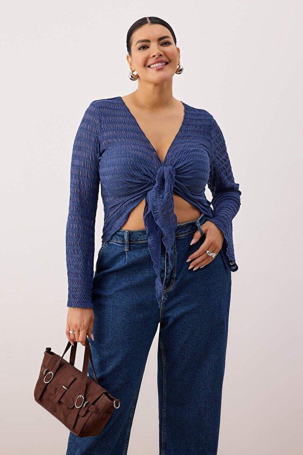 Indigo Gofre Dokulu Kumaş Crop Boy Örme Büyük Beden Bluz TBBAW26AF00082 - 1