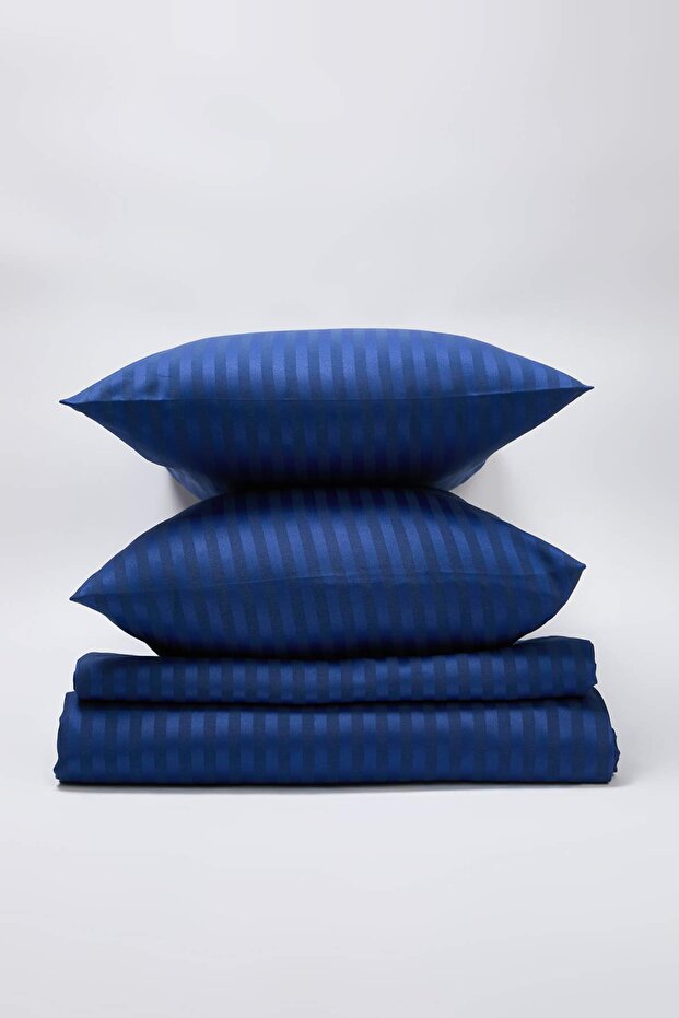 Çift Kişilik Yılbaşı Temalı Pamuk-Saten Çizgili Nevresim Takımı 200x220cm TPHAW26CKN00008 - 2