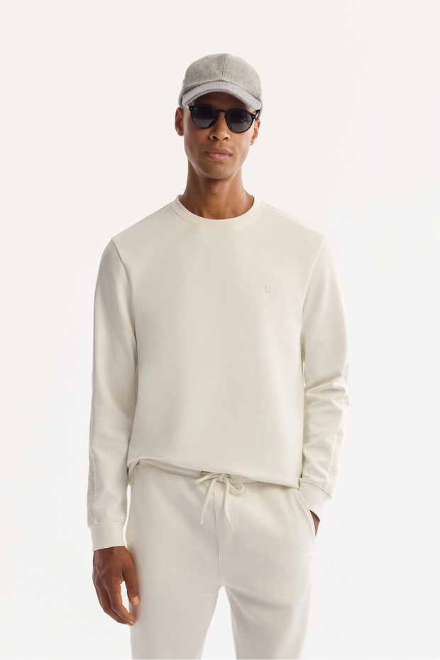 Men's Ecru Waist Elastic Side-Pocket Injection Printed Interlock Regular Fit Jogger A52Y3402 - 5