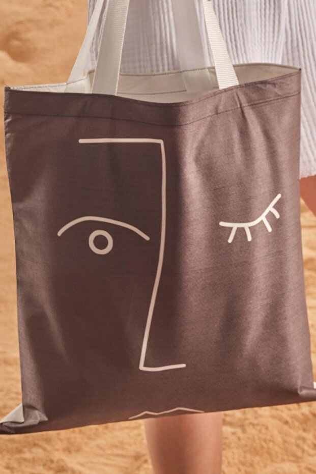 Faces Pattern Printed Beach Bag - 2