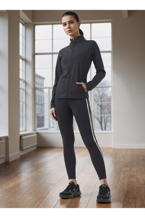 سترة رياضية بسحاب أمامي وجيوب - 2