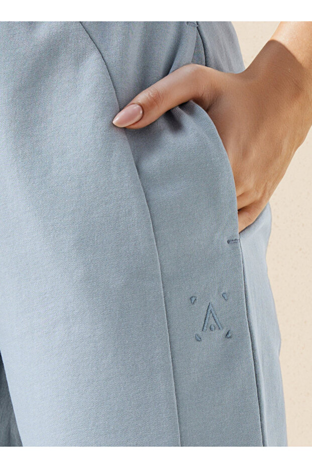 Cuffed Jog Pants - 4