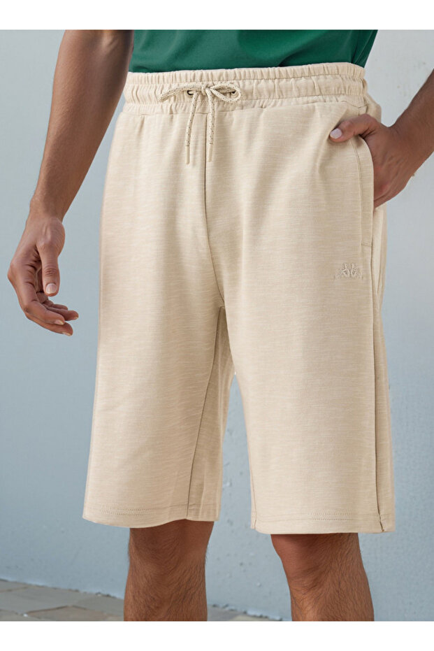 شورت بقصّة عادية مع رباط إغلاق وجيوب - 1