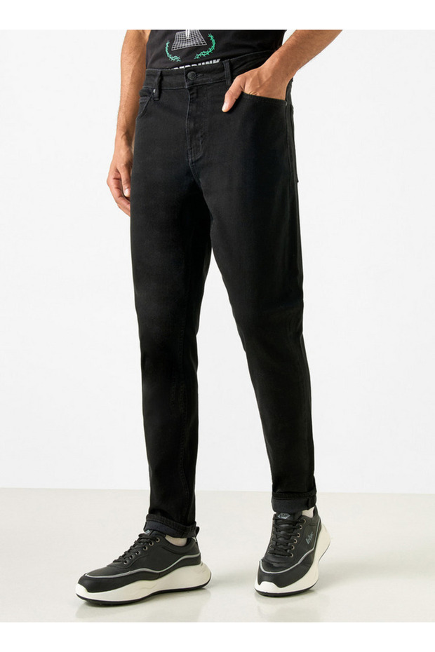 Skinny Fit Mid-rise Jeans With Pockets