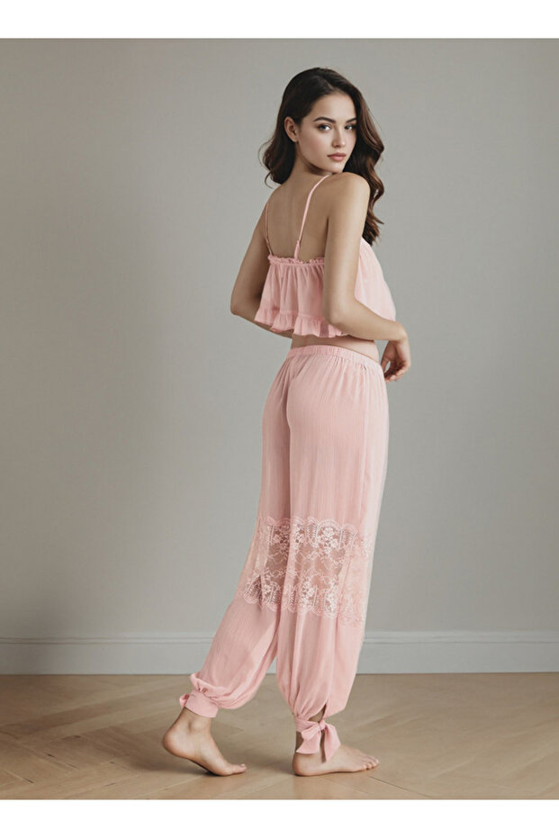 طقم بيجامات بأربطة - 1