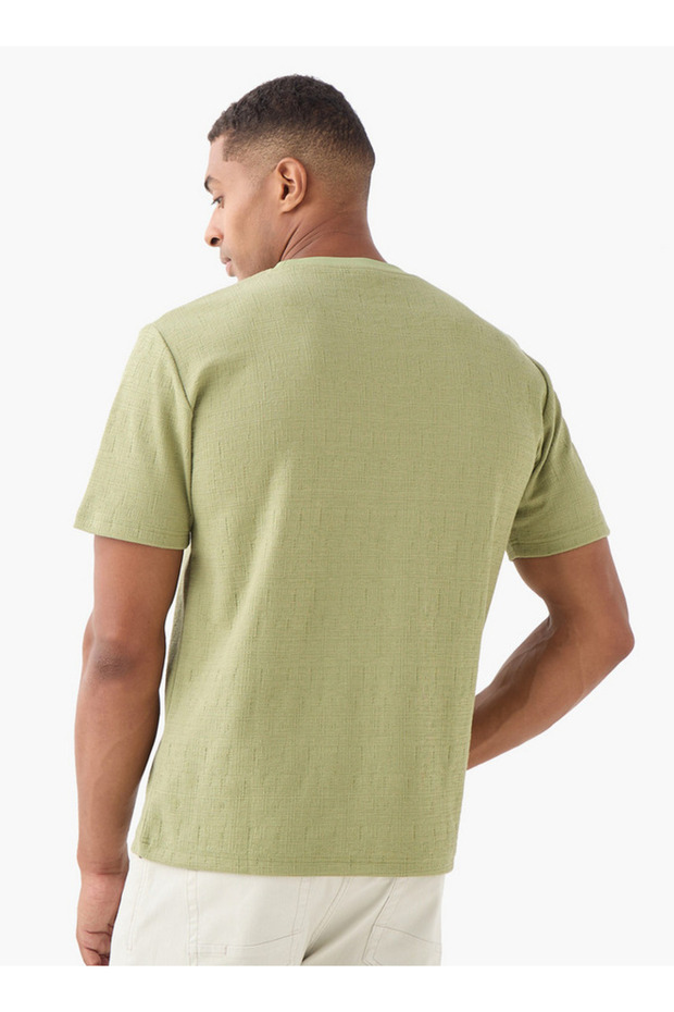 تي شيرت مريح ومحكم - 3