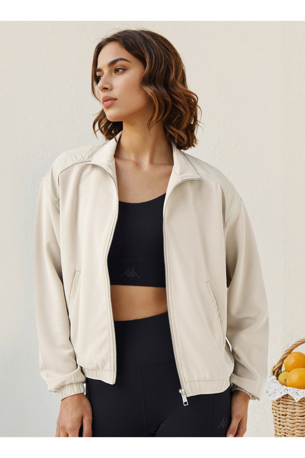 سترة بسحاب ذات مقاس عادي - 1