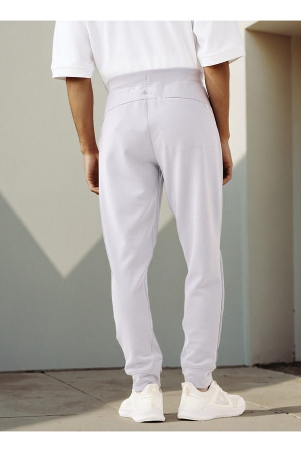Performance Joggers with Pockets - 3