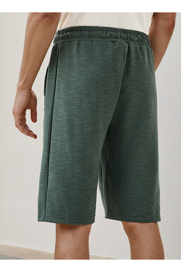 شورت بقصّة عادية مع رباط إغلاق وجيوب - 3