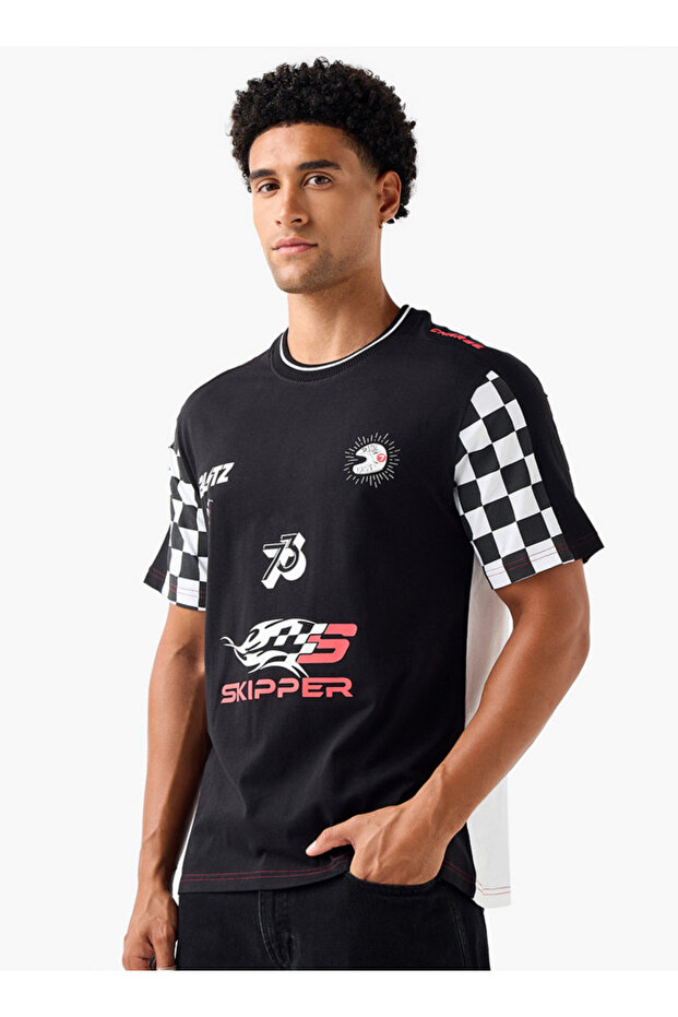 Men Regular Fit Crew Neck Short Sleeves Racing Print T-shirt