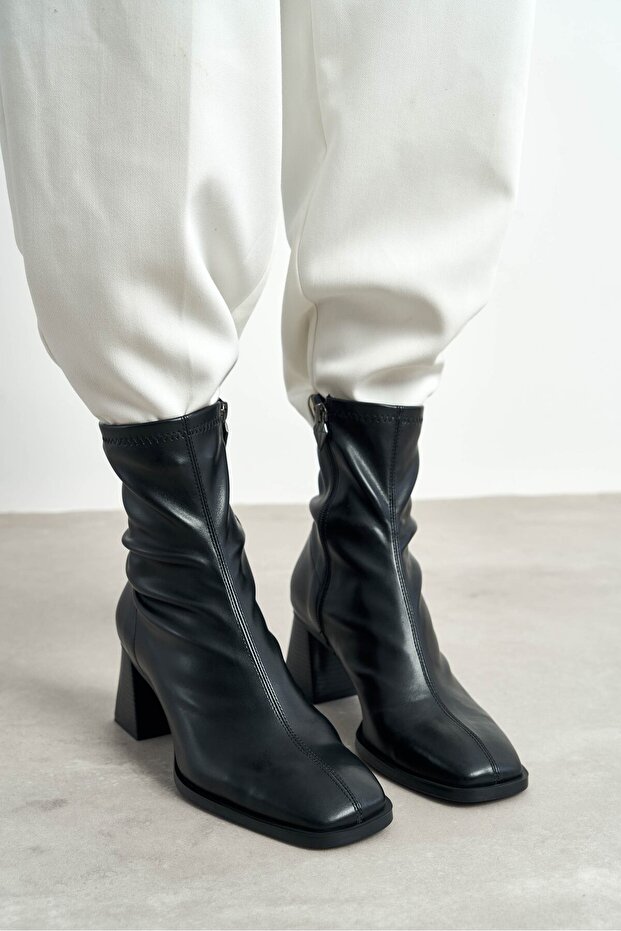 Sablex fekete matt cipzáras részlet, lapos orrú női sarkú sztreccs csizma - 1