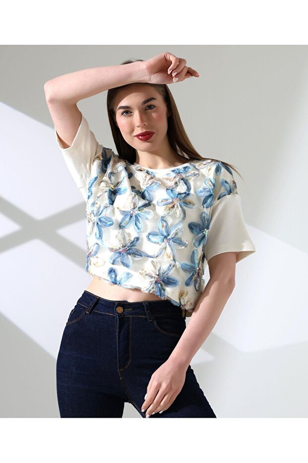 Floral Tulle Detailed Embroidered Blouse T-Shirt