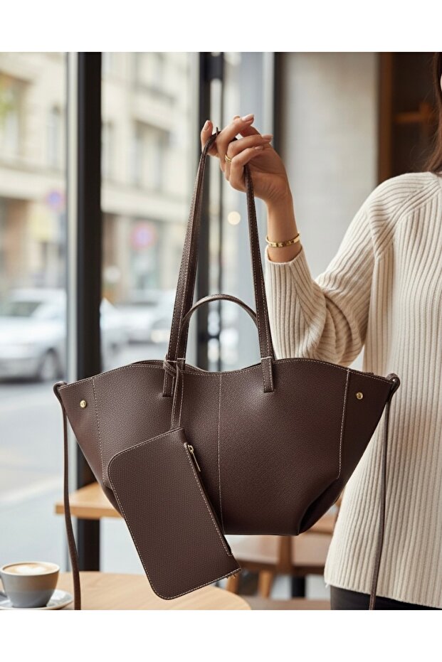Large Women's Hand and Shoulder Bag