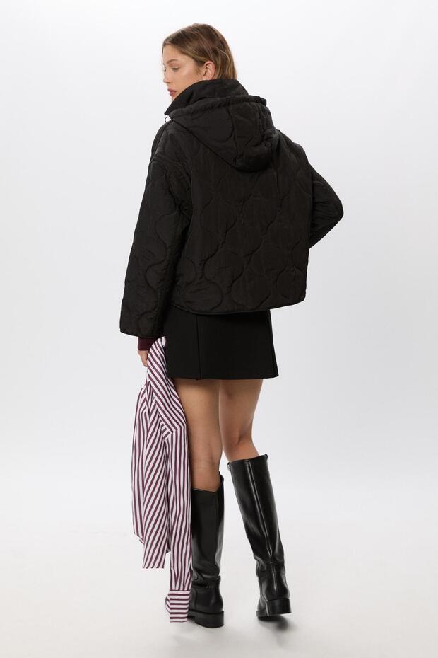 Kapüşonlu şişme ceket - 5