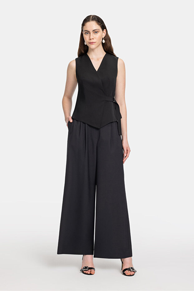 SİYAH KOLSUZ BLUZ - 5