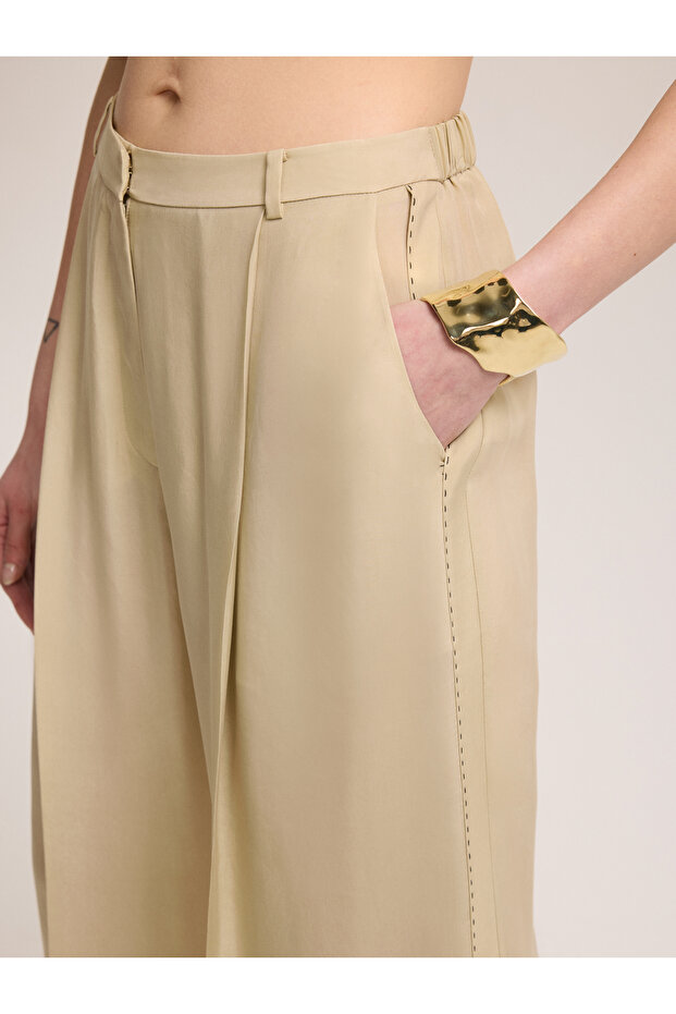 Contrast Stitched Khaki Trousers