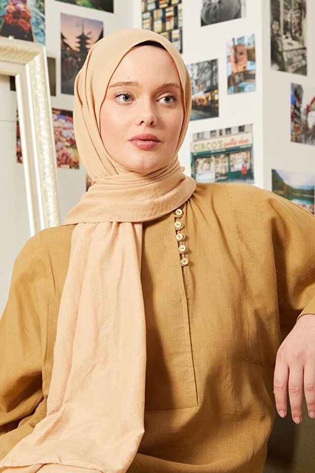شال قطني بلمسة الخردل