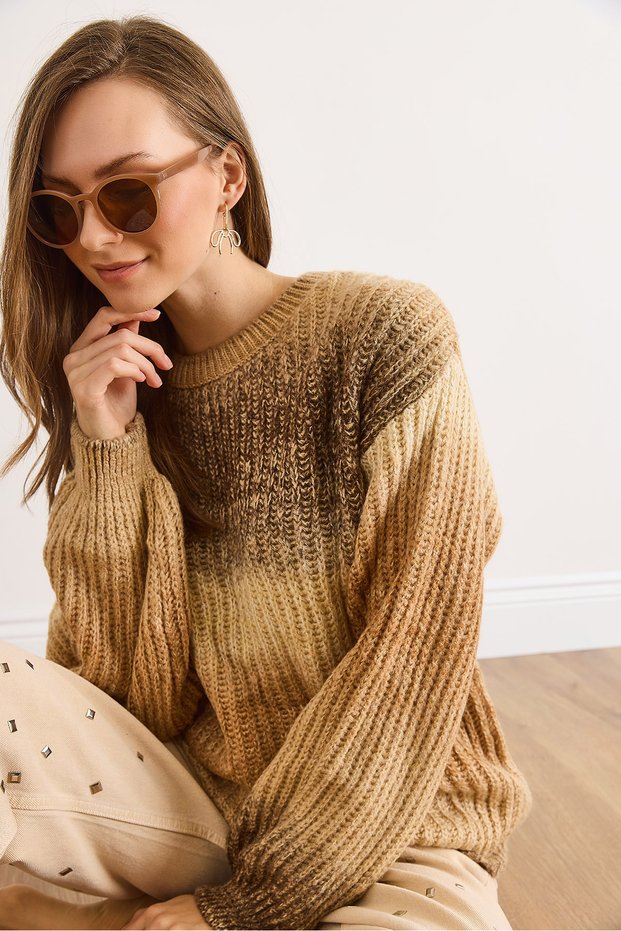Women's Beige Crew Neck Degrade Knitwear Sweater Kzk-19001049