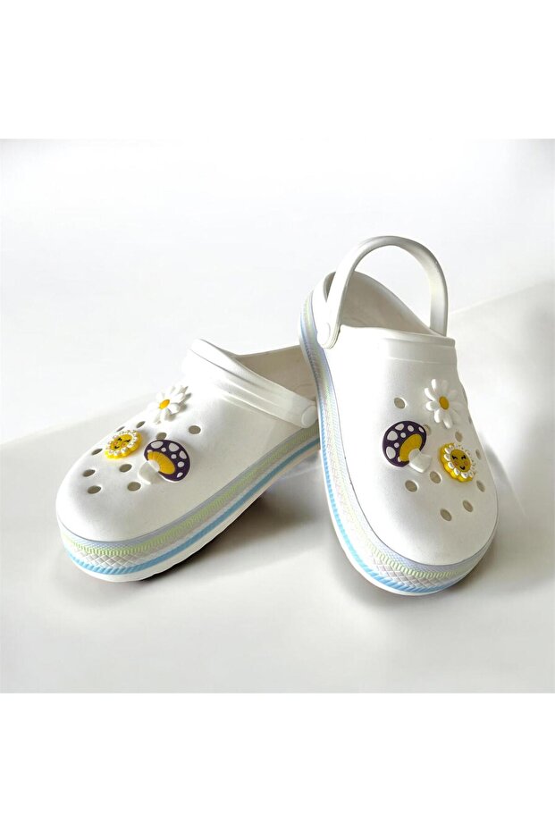 Women's Slippers with Buckle