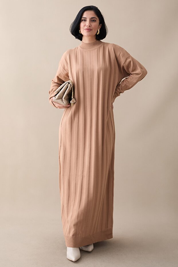 Corded Fabric Straight Sleeve Long Camel Knitwear Dress