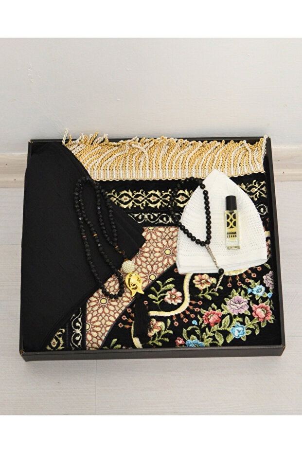 Dowry Gift Prayer Rug Set – Prayer Rug, Scarf, Crystal Prayer Beads, Men's Prayer Beads, Skullcap with Essence Box